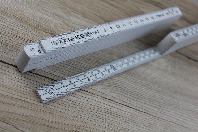 scales on one ruler.